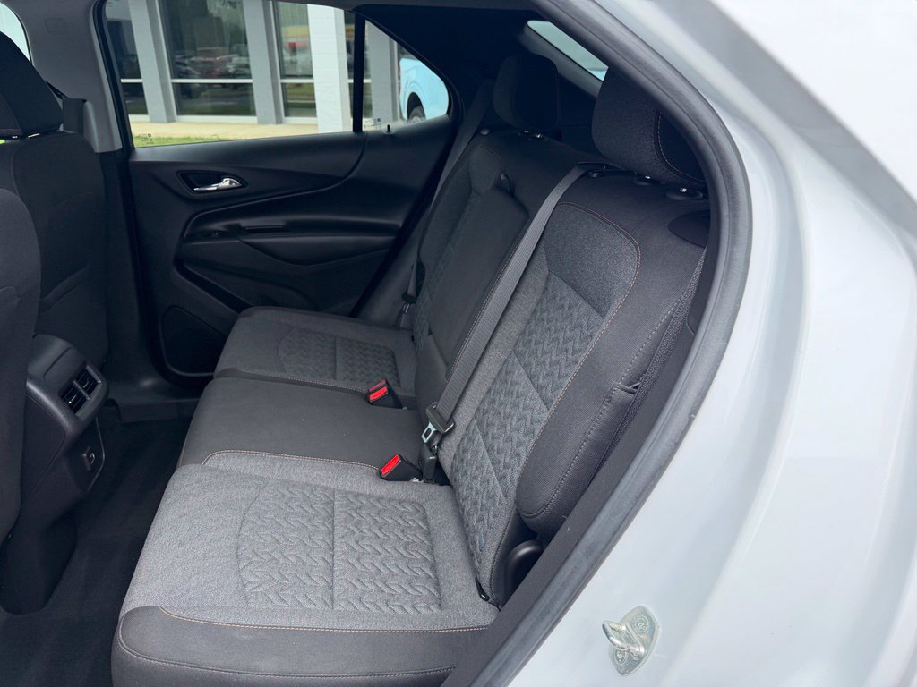 Used 2022 Chevrolet Equinox LT AWD/4WD image 15