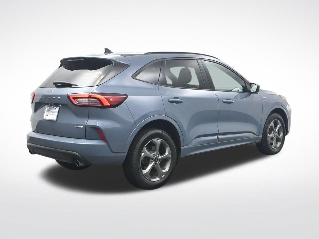 Certified 2023 Ford Escape ST-Line Select AWD/4WD image 6
