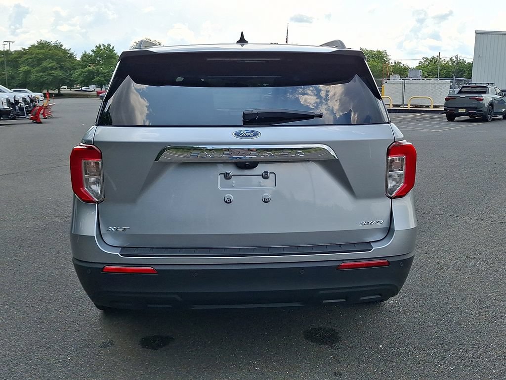 Certified 2023 Ford Explorer XLT AWD/4WD image 8