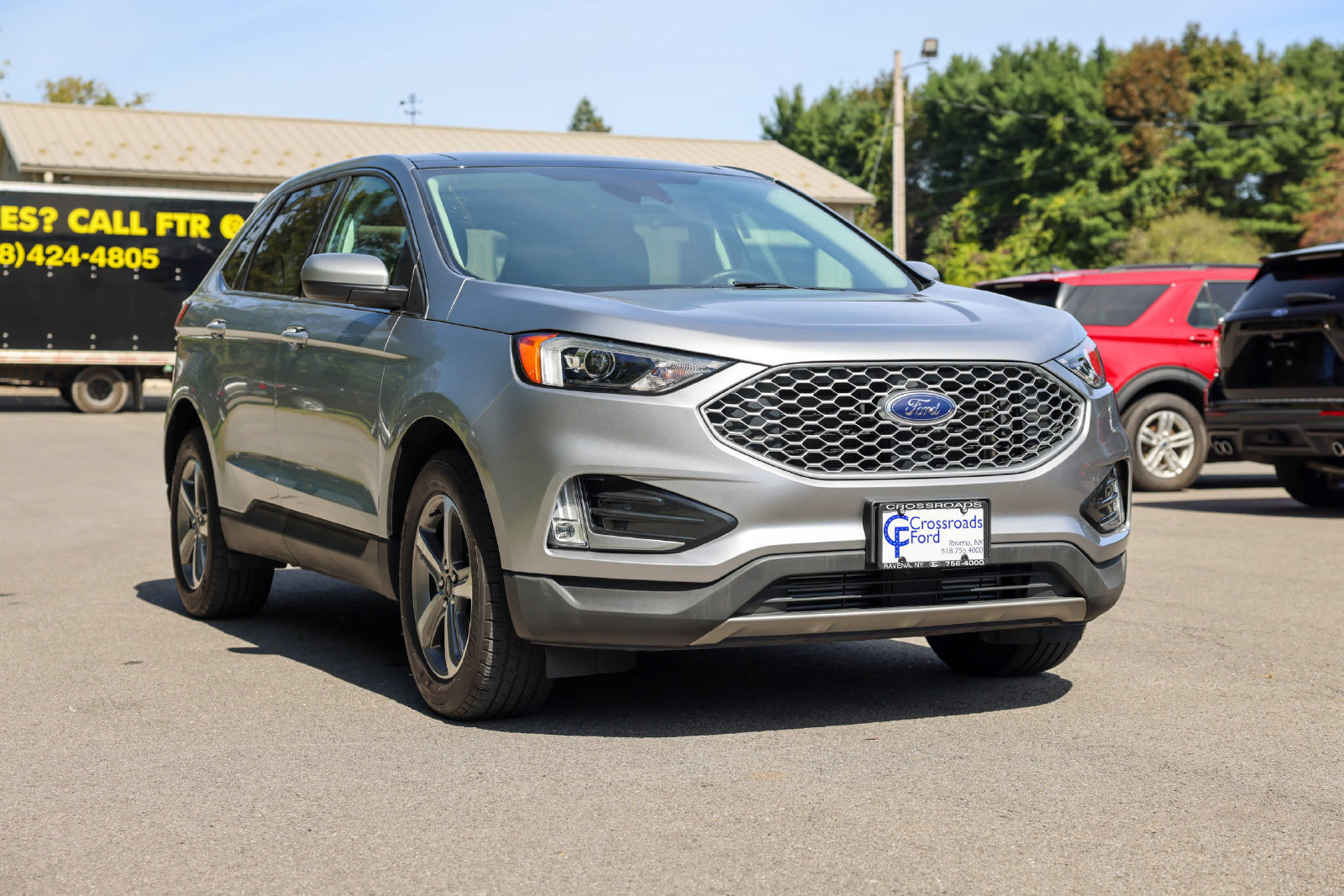 Certified 2024 Ford Edge SEL w/ Convenience Package AWD/4WD image 3