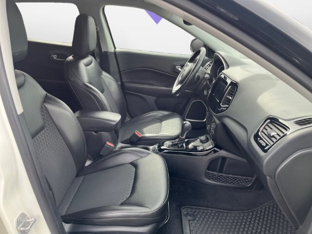 Used 2019 Jeep Compass Latitude AWD/4WD image 15