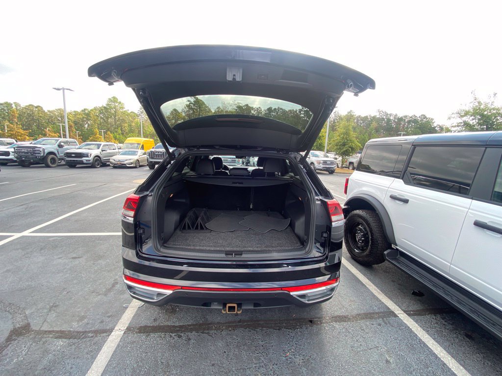 Used 2020 Volkswagen Atlas Cross Sport SEL Premium AWD/4WD image 27