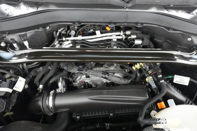 Certified 2025 Ford Explorer ST-Line w/ ST-Line Street Pack image 31