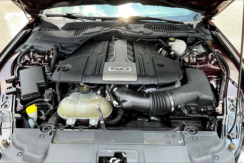 Certified 2018 Ford Mustang GT Premium w/ Equipment Group 401A RWD image 31