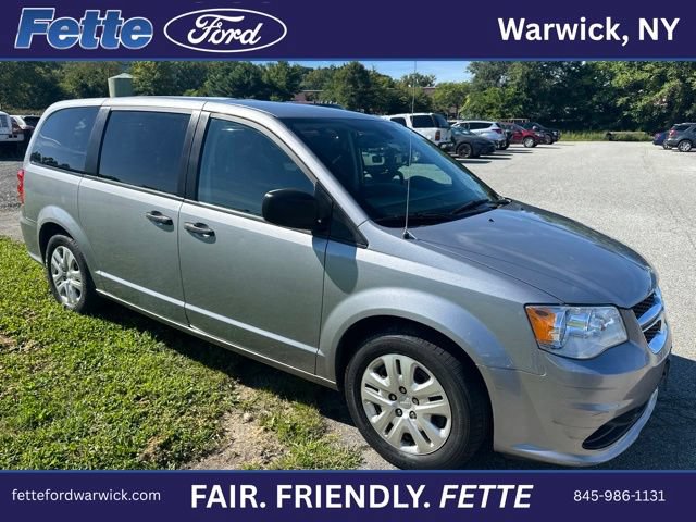 Used 2019 Dodge Grand Caravan SE FWD image 4