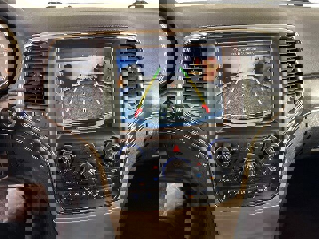 Used 2017 Jeep Grand Cherokee Limited w/ Luxury Group II image 12