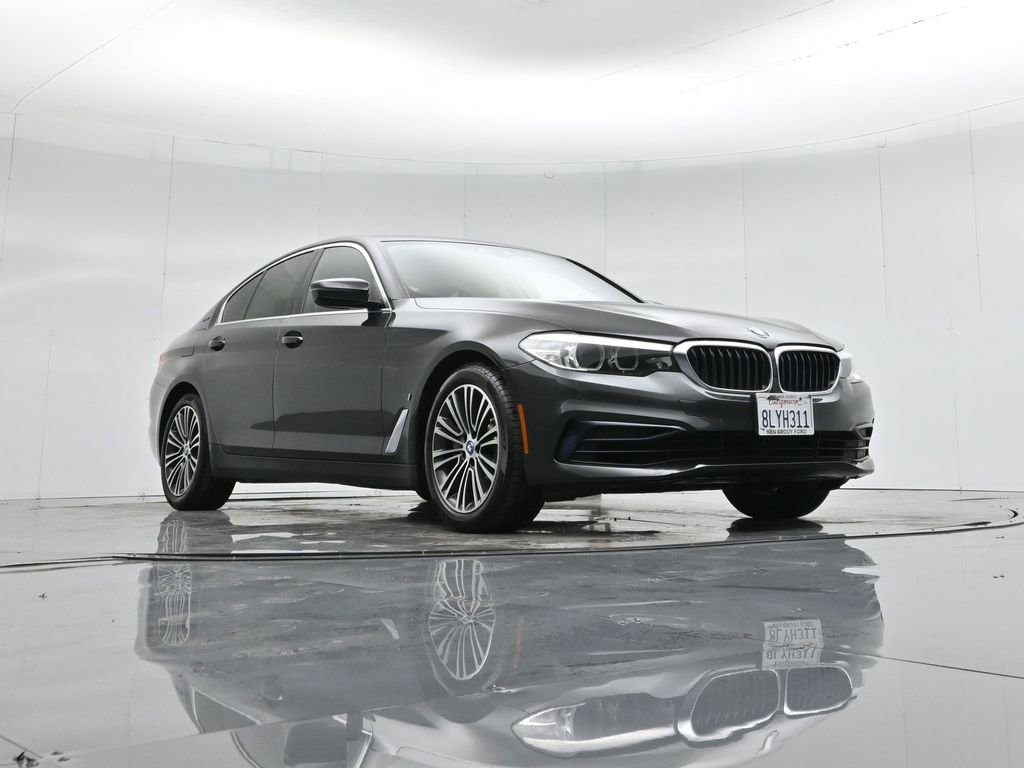 Used 2019 BMW 530e w/ Convenience Package image 52