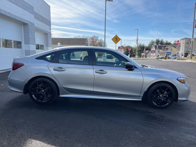 Used 2025 Honda Civic Sport image 3