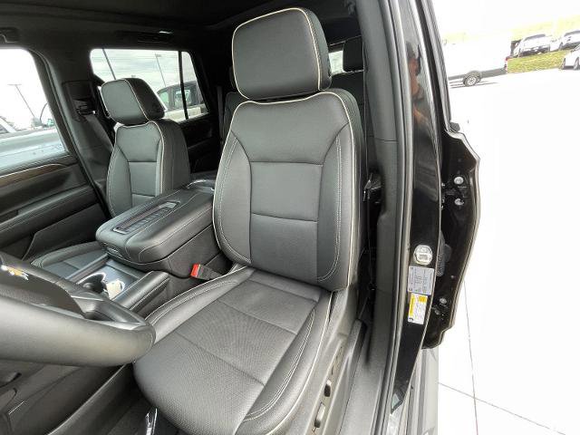 Used 2024 Chevrolet Tahoe Premier w/ Premium Package AWD/4WD image 18