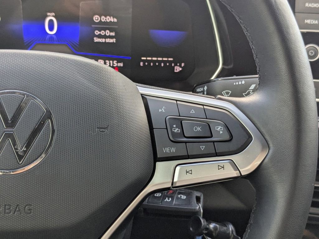 Used 2024 Volkswagen Jetta Sport image 25