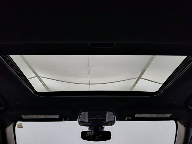Used 2021 Jeep Grand Cherokee Limited AWD/4WD image 5