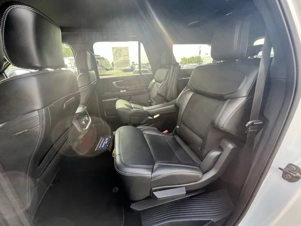 Certified 2025 Ford Expedition Max Platinum w/ Stealth Appearance Package AWD/4WD image 13