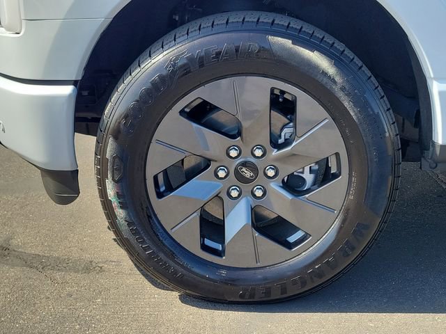 Certified 2025 Ford F150 Lightning Flash AWD/4WD image 30