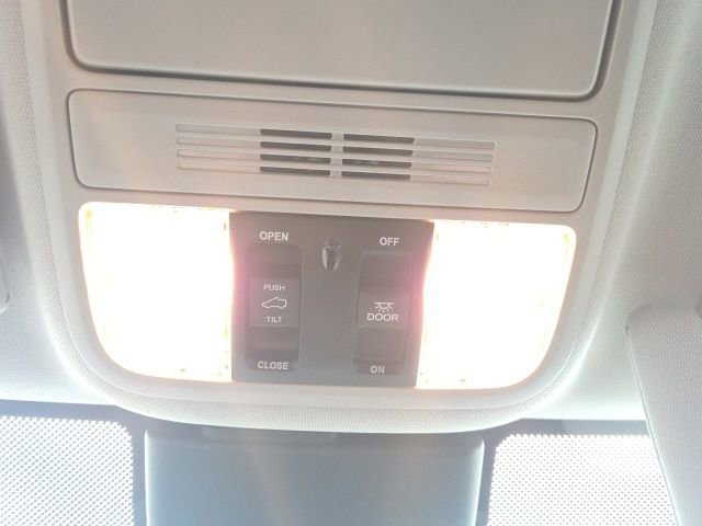 Used 2025 Honda Odyssey EX-L image 31