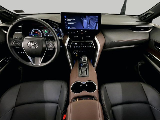 Used 2024 Toyota Venza XLE AWD/4WD image 14
