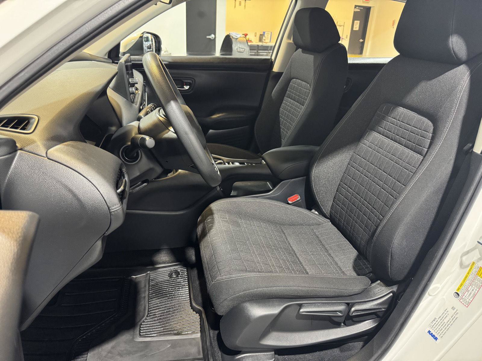 Used 2024 Honda HR-V LX image 18