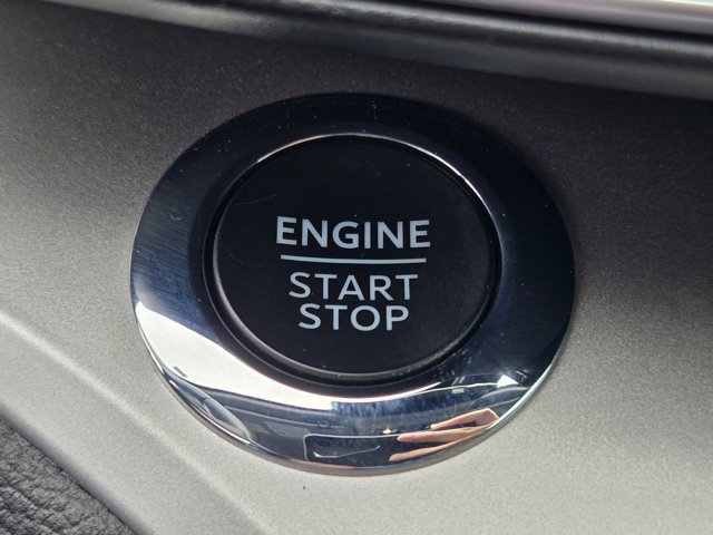 Certified 2022 Ford Explorer XLT w/ Equipment Group 202A image 18