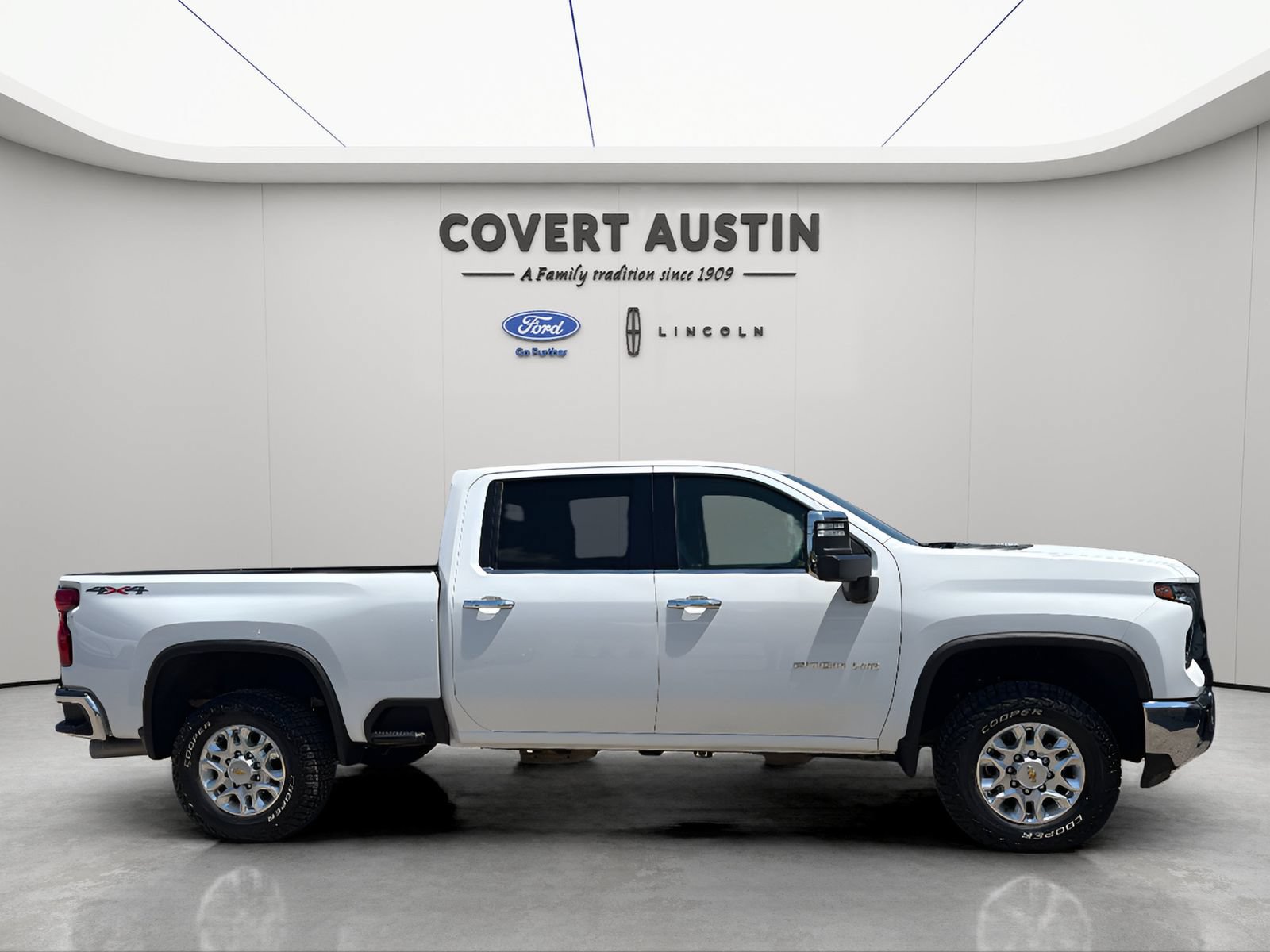 Used 2024 Chevrolet Silverado 2500 LTZ AWD/4WD image 6