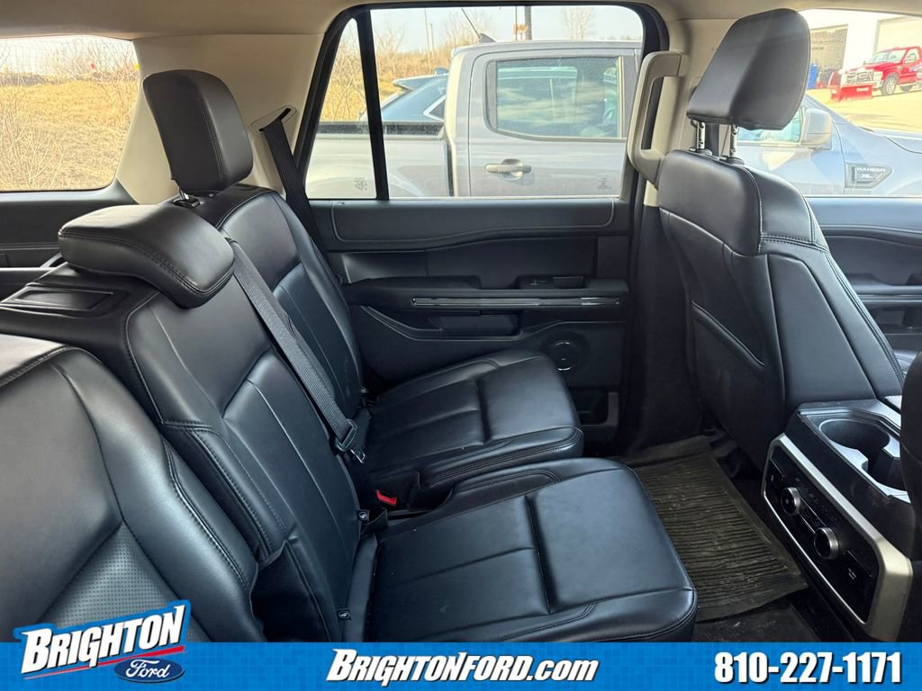 Certified 2023 Ford Expedition XLT image 9