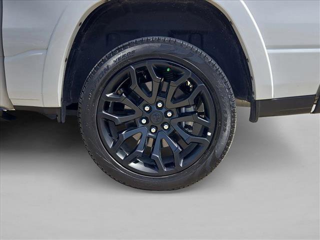 Used 2025 RAM 1500 Limited image 24
