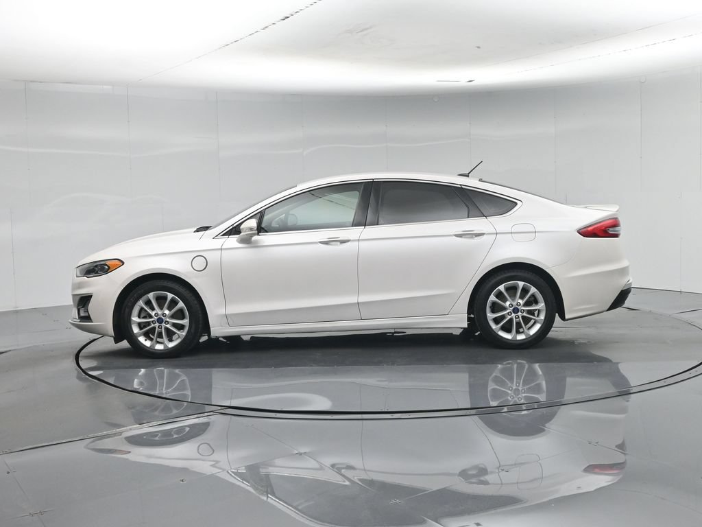 Certified 2019 Ford Fusion Energi Titanium FWD image 32