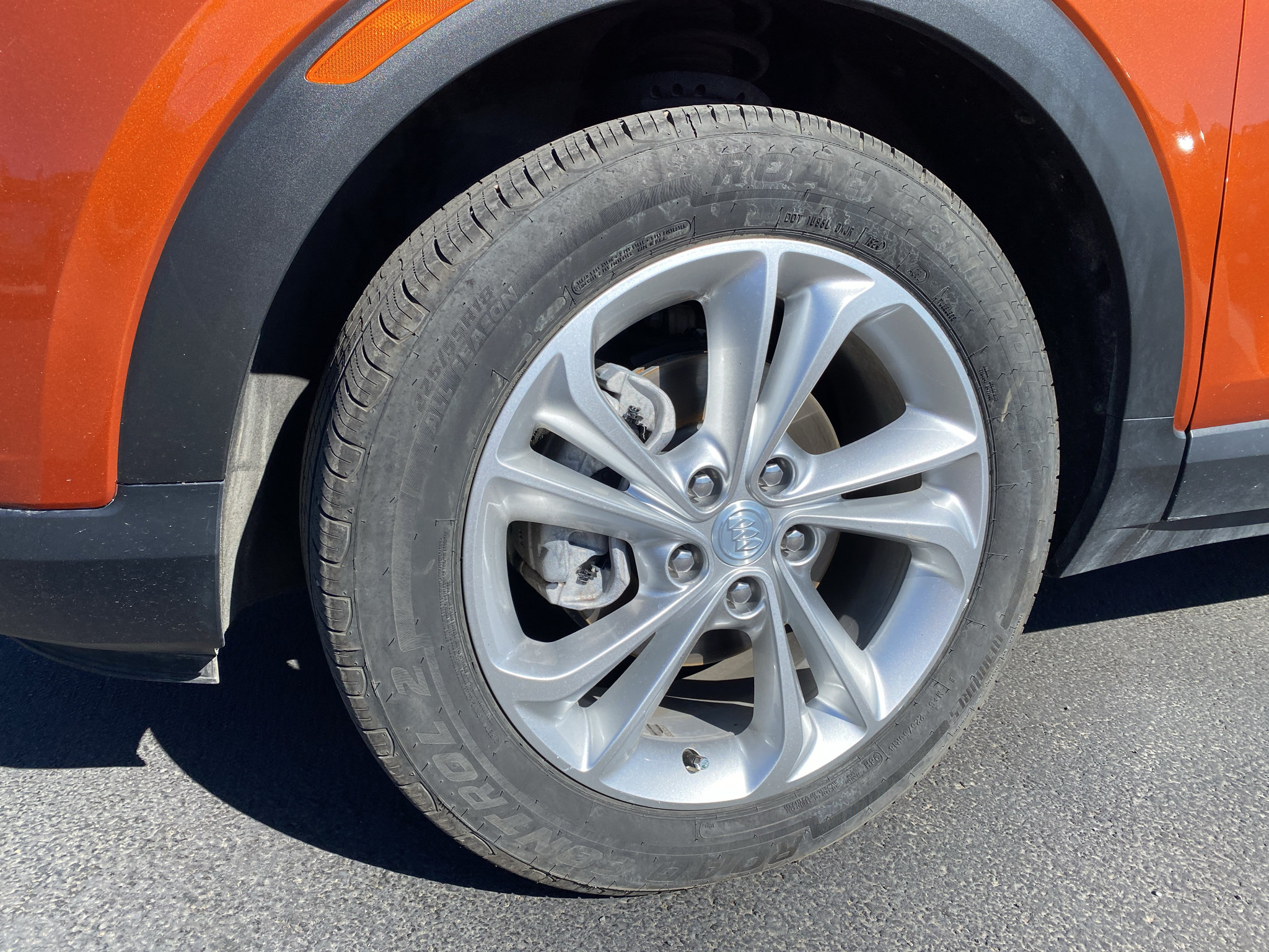 Used 2023 Buick Encore GX Preferred w/ Cold Weather Comfort Package FWD image 2