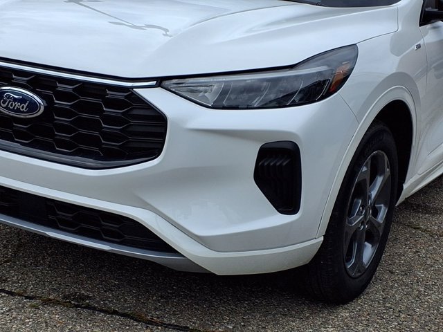 Certified 2024 Ford Escape ST-Line w/ Tech Pack #1 AWD/4WD image 27