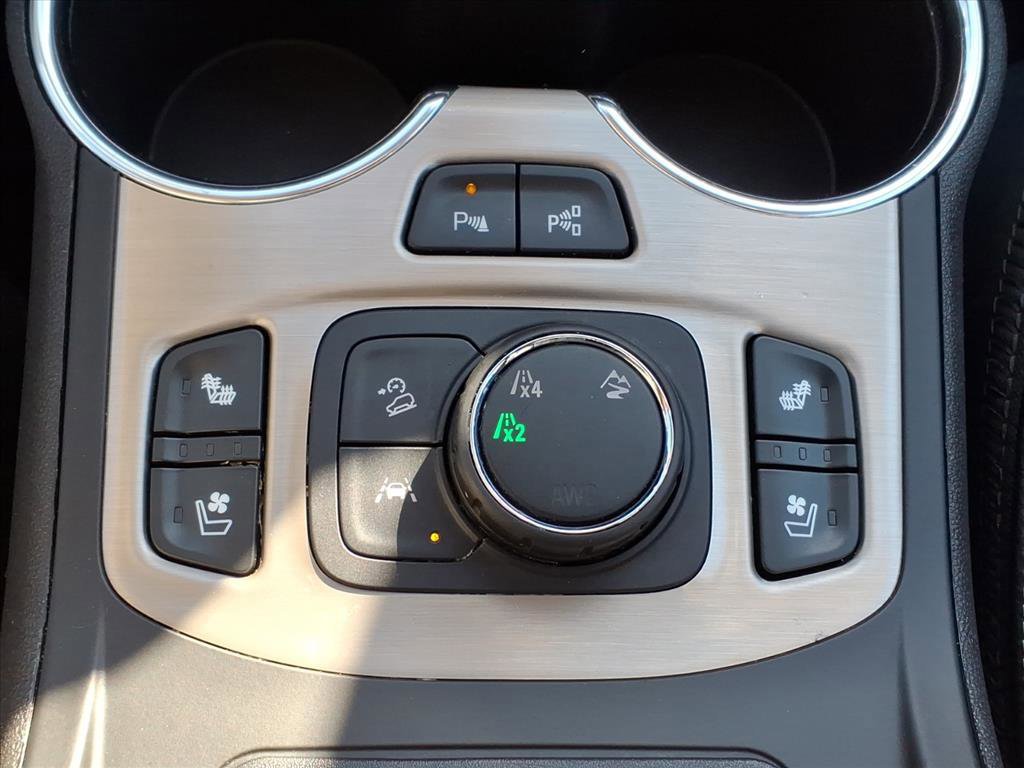 Used 2022 GMC Terrain Denali w/ Denali Premium Package image 28