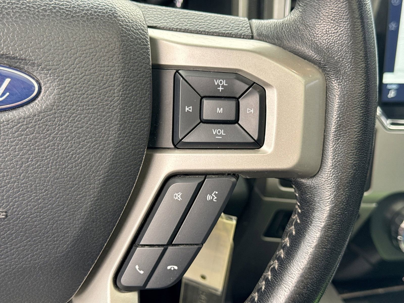 Certified 2022 Ford F250 Lariat AWD/4WD image 32