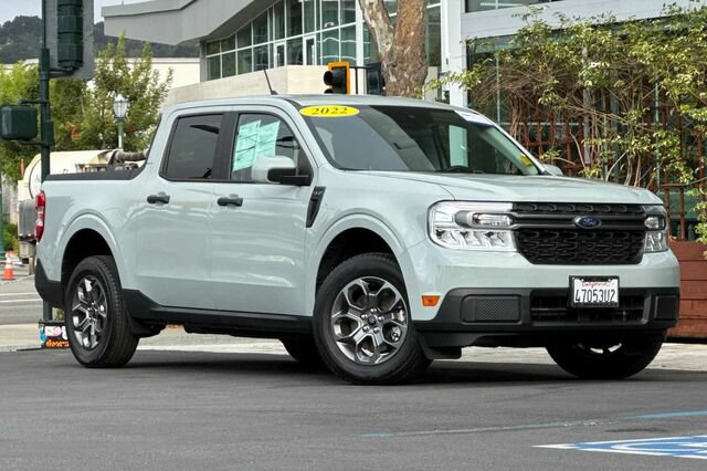 Certified 2022 Ford Maverick XLT w/ XLT Luxury Package FWD image 2