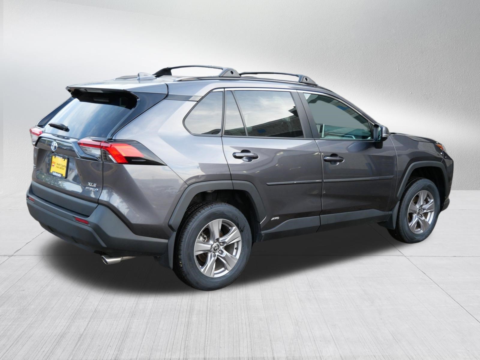 Used 2024 Toyota RAV4 XLE w/ Convenience Package AWD/4WD image 7