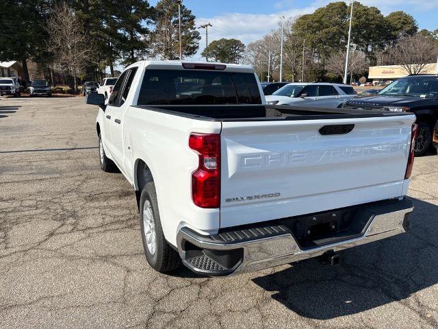 Used 2024 Chevrolet Silverado 1500 W/T w/ WT Value Package image 3
