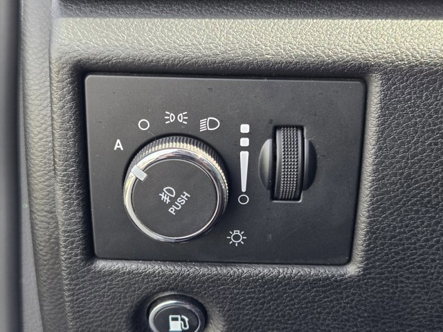 Used 2021 Jeep Grand Cherokee Laredo X image 18