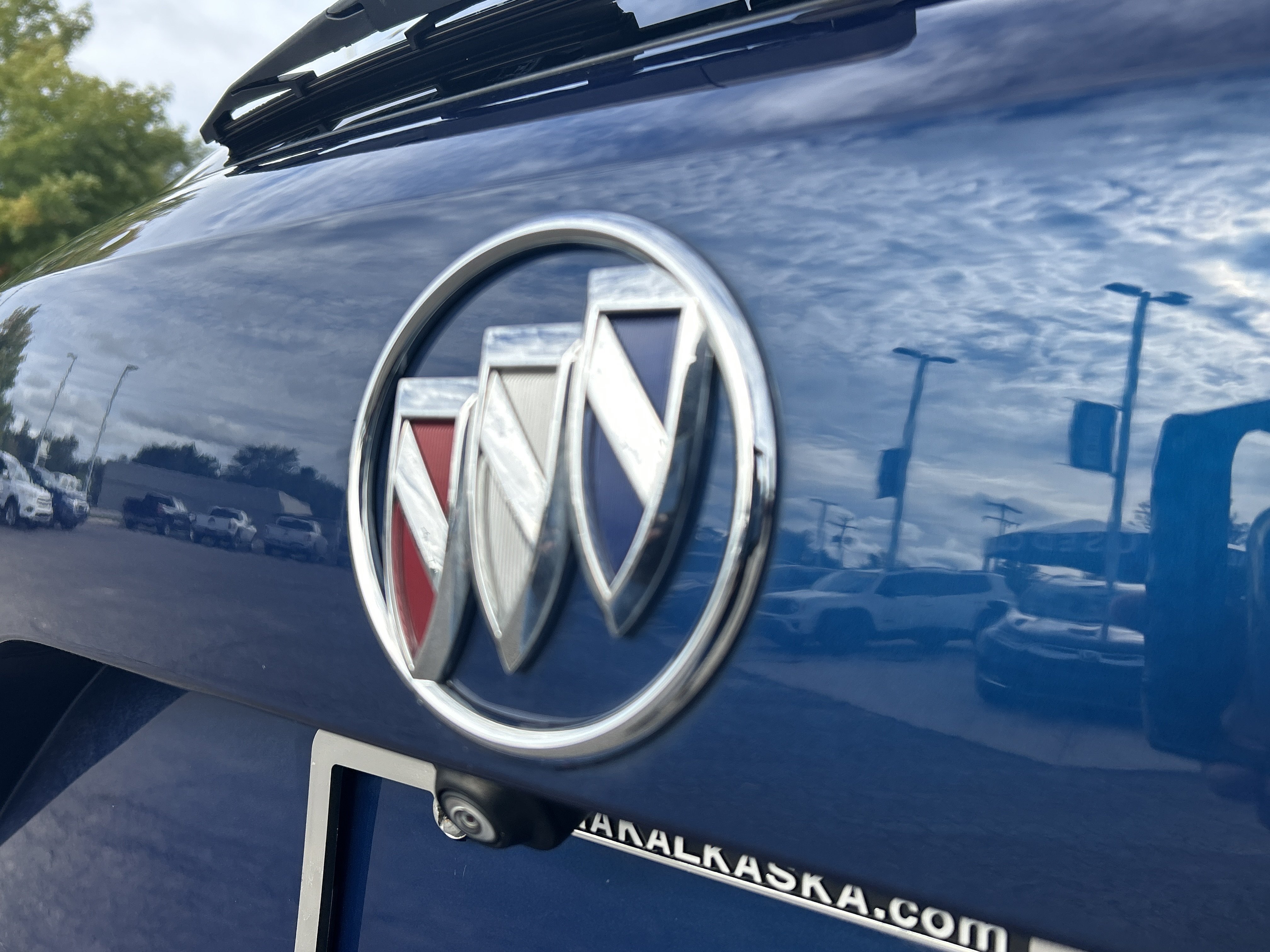 Used 2023 Buick Envision Essence FWD image 24