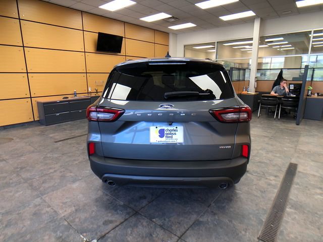 Certified 2025 Ford Escape ST-Line AWD/4WD image 6
