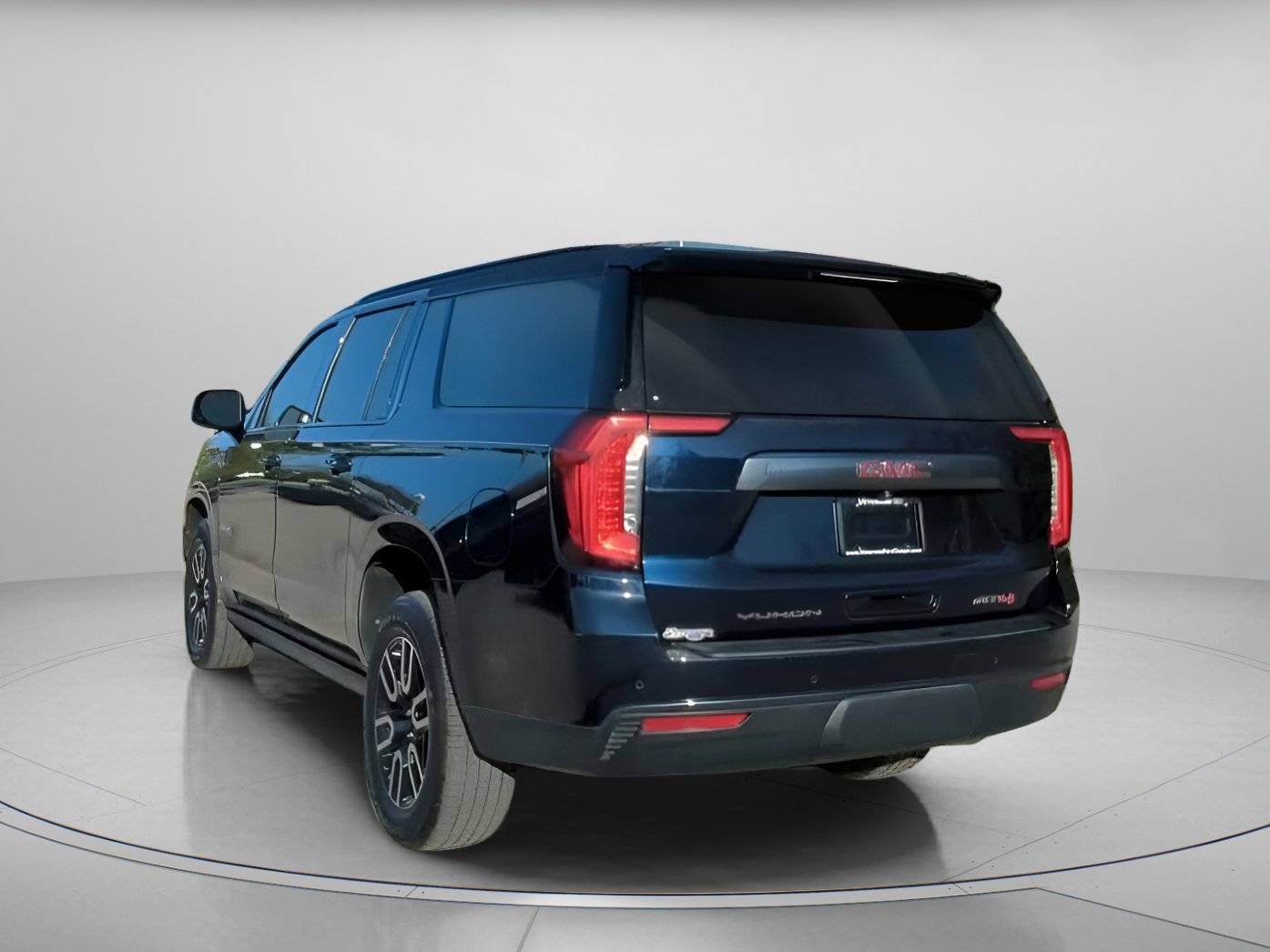 Used 2021 GMC Yukon XL AT4 w/ AT4 Premium Package image 14