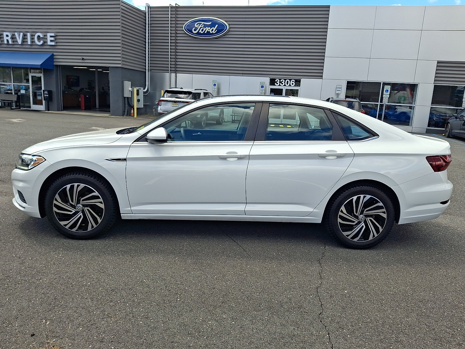 Used 2021 Volkswagen Jetta SEL FWD image 6