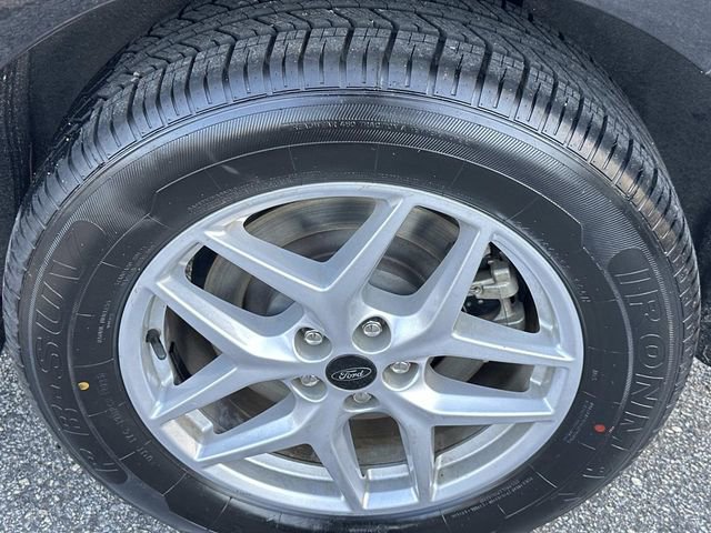 Certified 2024 Ford Edge SEL image 16