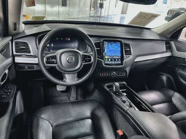 Used 2024 Volvo XC90 B5 Core AWD/4WD image 19