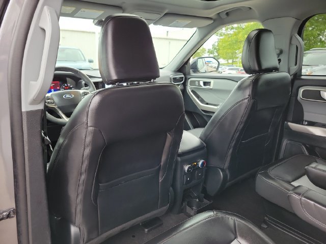 Certified 2023 Ford Explorer XLT w/ Equipment Group 202A AWD/4WD image 17