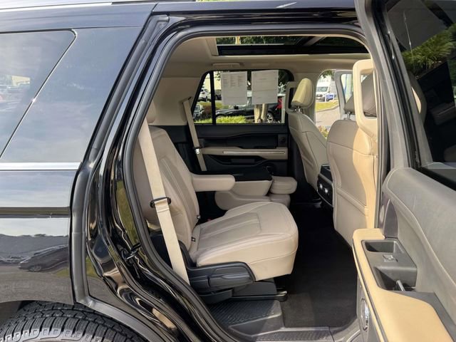 Certified 2024 Ford Expedition Limited AWD/4WD image 12