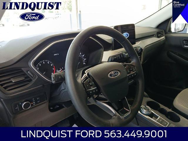 Certified 2022 Ford Escape SE w/ SE Sport Appearance Package AWD/4WD image 11