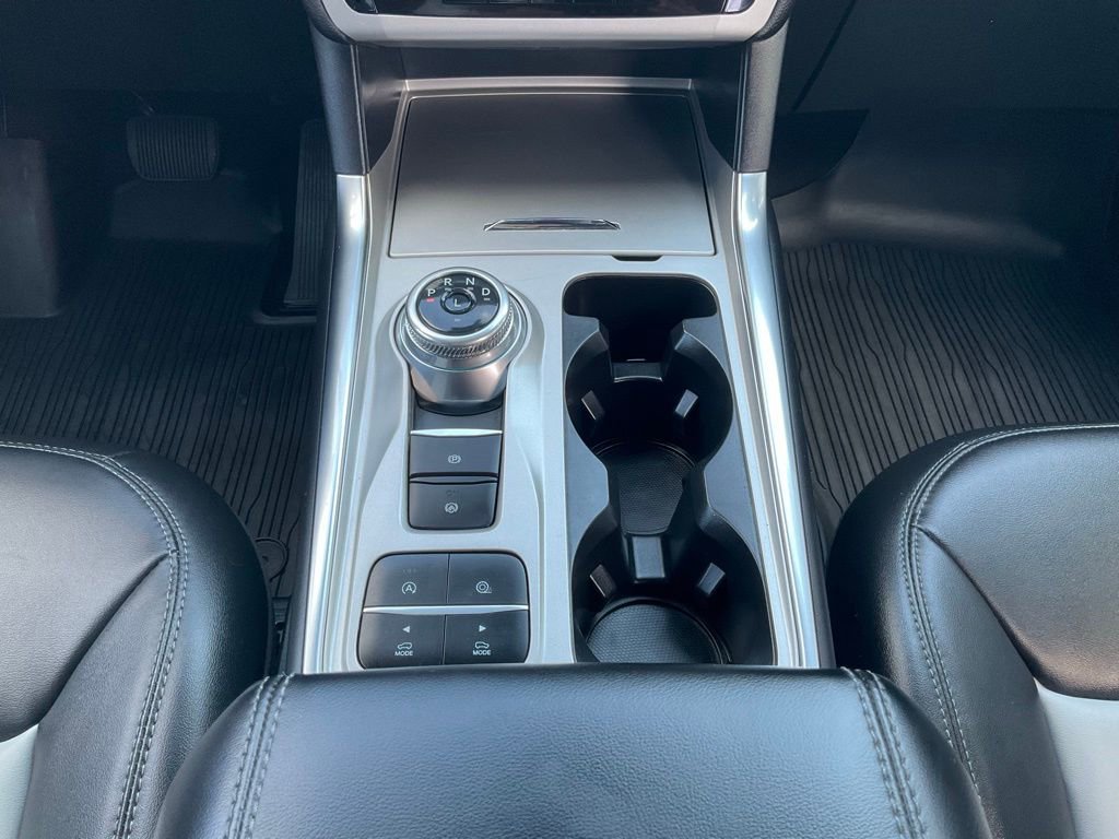 Certified 2024 Ford Explorer XLT w/ Equipment Group 202A image 30