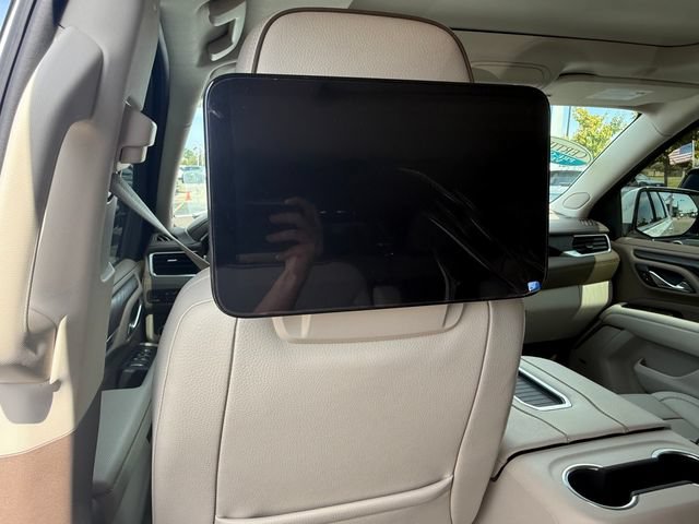 Used 2023 GMC Yukon XL Denali AWD/4WD image 10