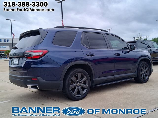 Used 2025 Honda Pilot Sport image 8