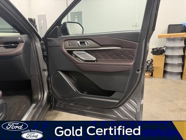 Certified 2026 Ford Explorer Platinum w/ LUX Leather Package AWD/4WD image 30