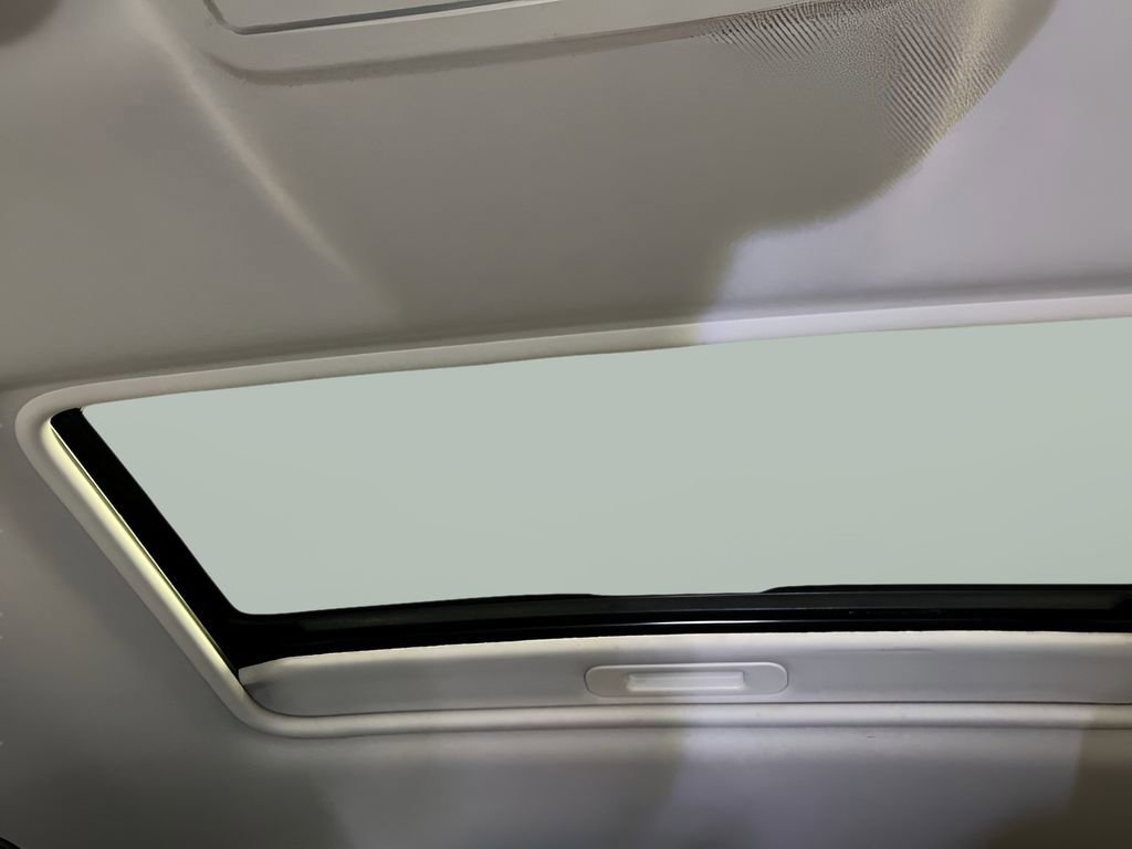 Certified 2018 Ford EcoSport SE image 26