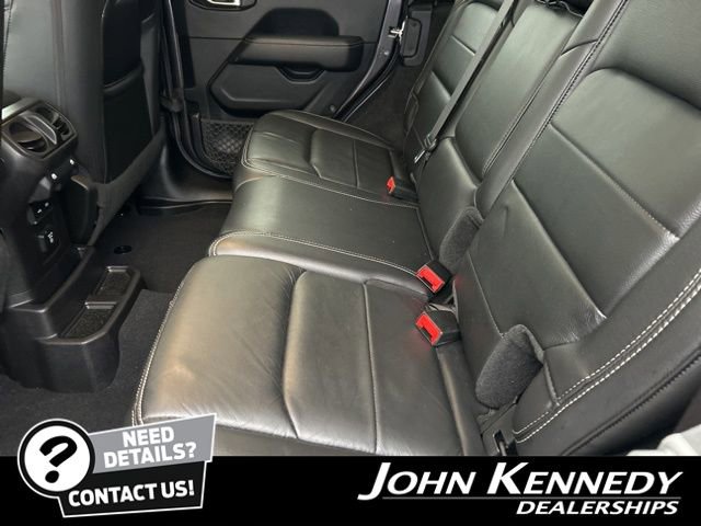 Used 2019 Jeep Wrangler Unlimited Sahara AWD/4WD image 41