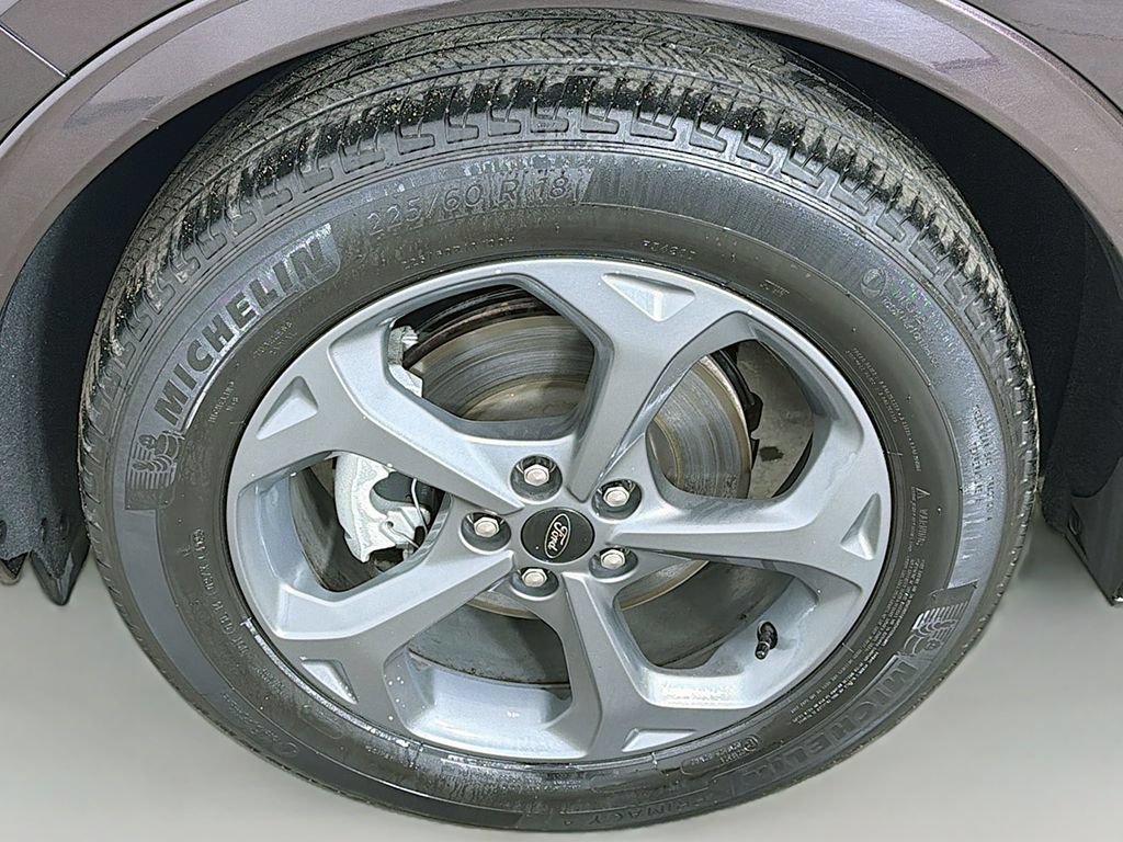 Certified 2023 Ford Escape ST-Line AWD/4WD image 17