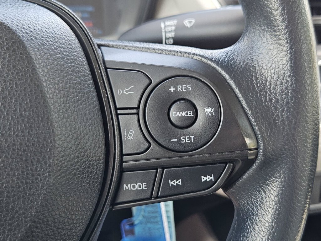 Used 2022 Toyota Corolla Cross L FWD image 28